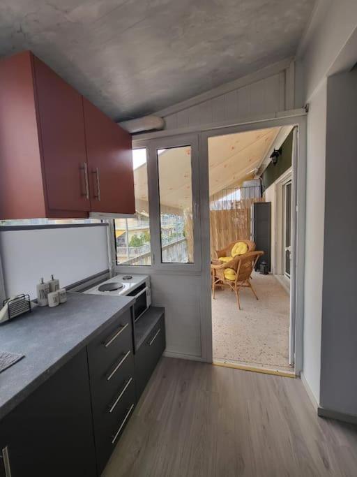 Apartamento Under The Hill Atenas Exterior foto