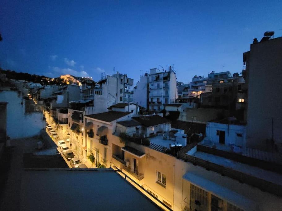 Apartamento Under The Hill Atenas Exterior foto