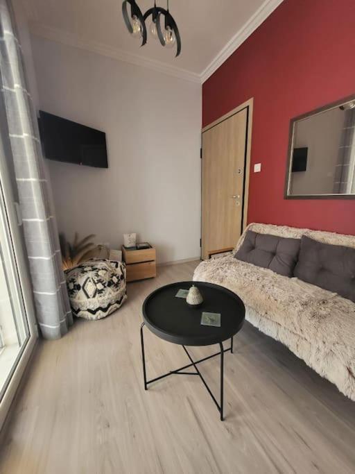 Apartamento Under The Hill Atenas Exterior foto